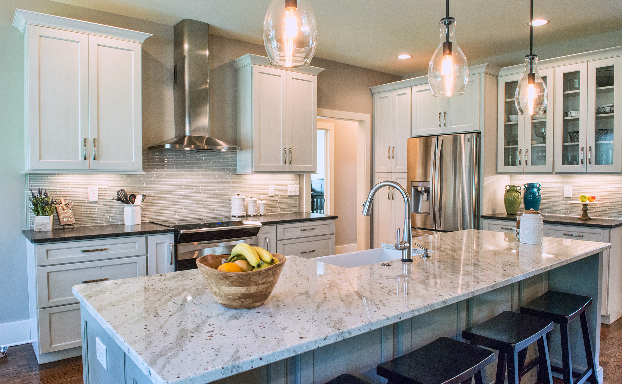 124_N_Ridgeview_Hill_Dr-75